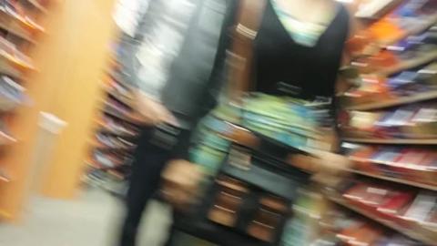 56551