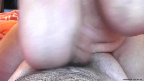 23572